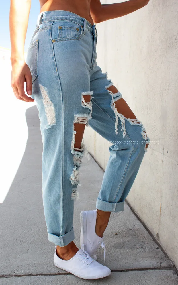 Destruction Denim Jeans - Light Blue