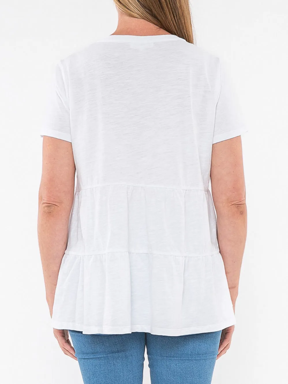 JUMP VEE NECK TIERED TEE