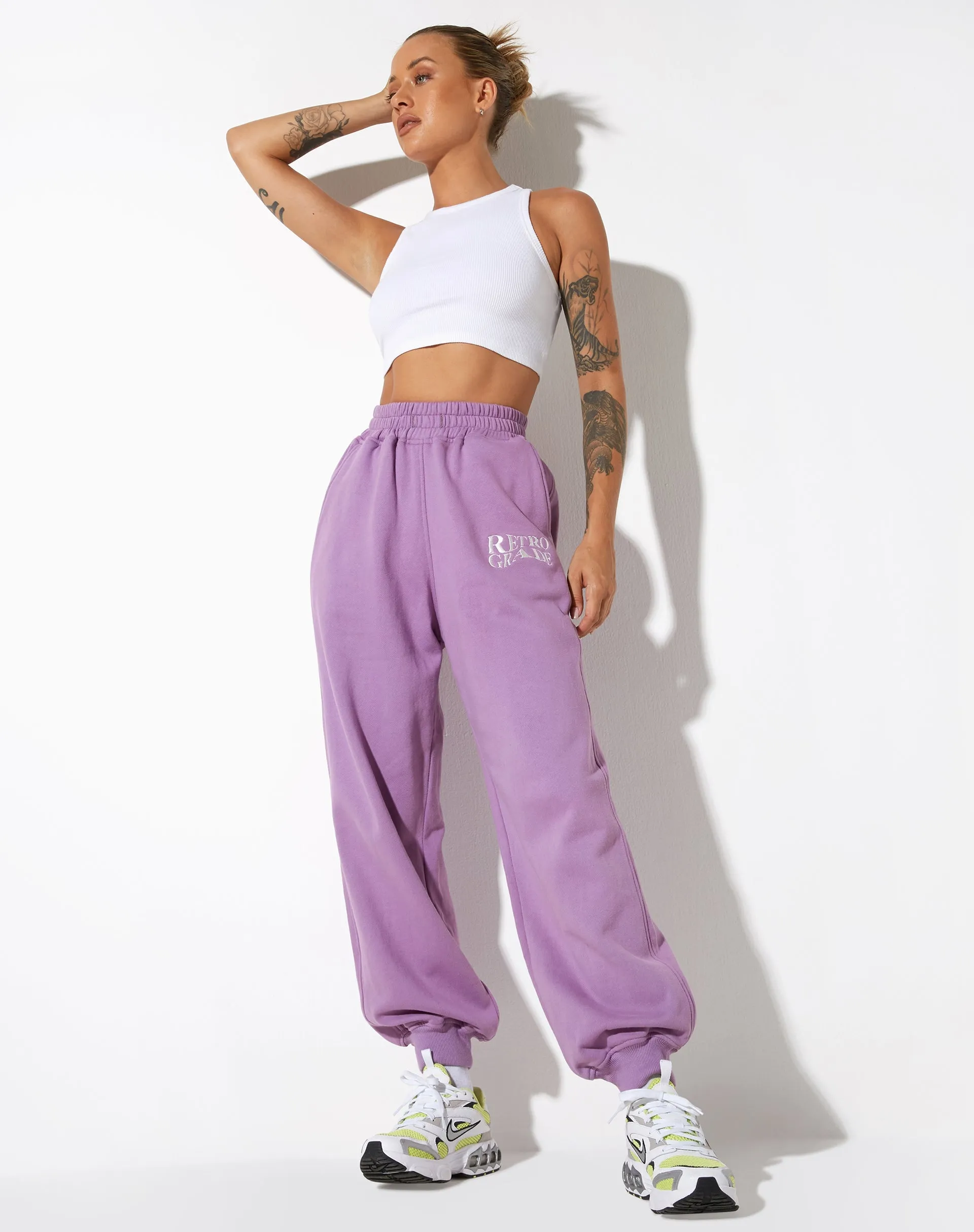 Roider Jogger in Lavender Retro Grade Embro