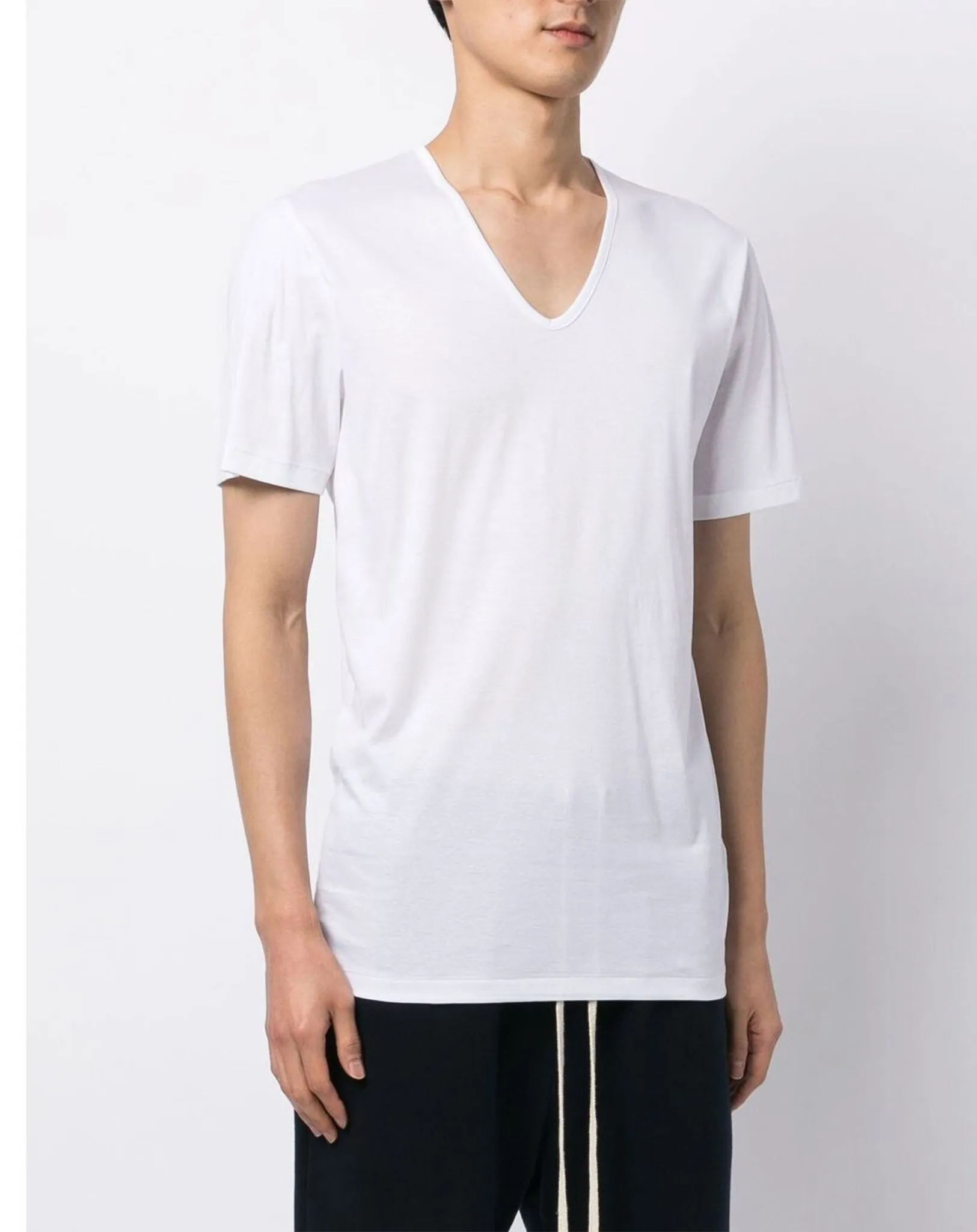 V-neck T-shirts